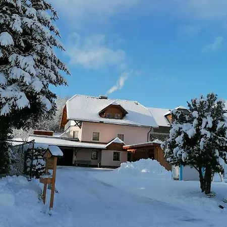 شقة Familie Pichler Neumarkt in Steiermark
